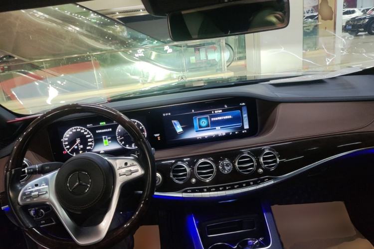 Used Mercedes-Benz S-Class 2020 S 350 L Exclusive Edition Prestige Collection Center Console