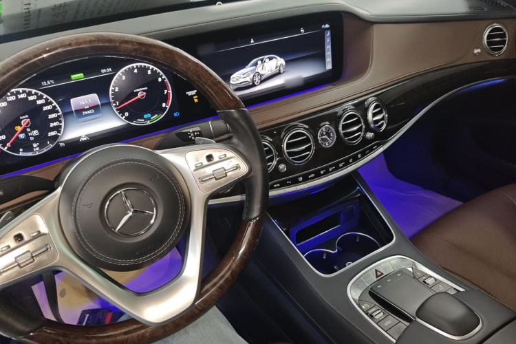 Used Mercedes-Benz S-Class 2020 S 350 L Exclusive Edition Prestige Collection Center Console