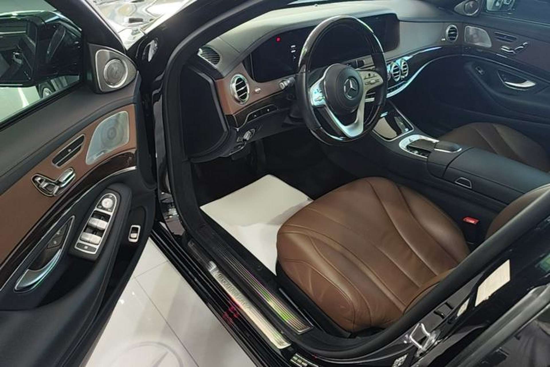 Used Mercedes-Benz S-Class 2020 S 350 L Business Class Ultimate Edition Driver Seat