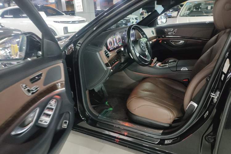 Used Mercedes-Benz S-Class 2020 S 350 L Business Class Ultimate Edition Driver Seat