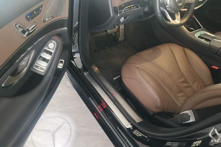 Used Mercedes-Benz S-Class 2020 S 450 L 4MATIC Exclusive Edition Driver Seat