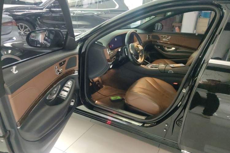 Used Mercedes-Benz S-Class 2020 S 350 L Business Class Ultimate Edition Driver Seat