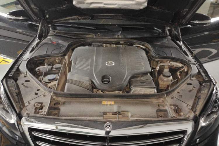 Used Mercedes-Benz S-Class 2020 S 350 L Business Class Ultimate Edition Engine Bay