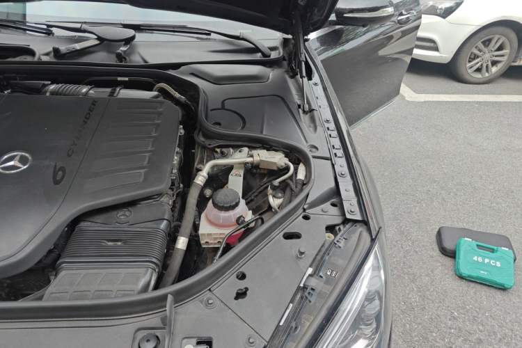Used Mercedes-Benz S-Class 2020 S 350 L Exclusive Edition Prestige Collection Engine Bay Left