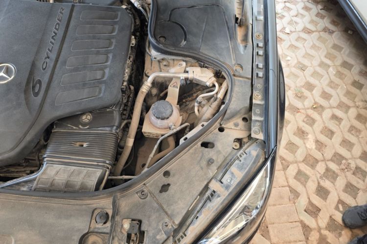 Used Mercedes-Benz S-Class 2020 S 450 L 4MATIC Exclusive Edition Engine Bay Left