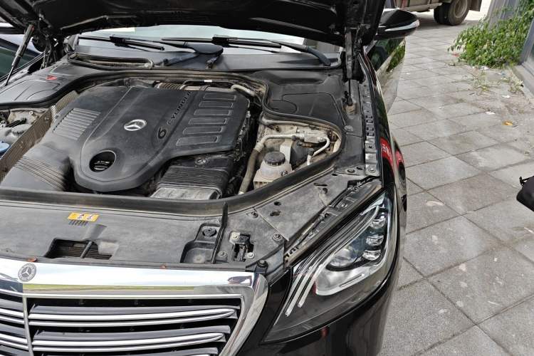 Used Mercedes-Benz S-Class 2020 S 350 L Business Class Ultimate Edition Engine Bay Left