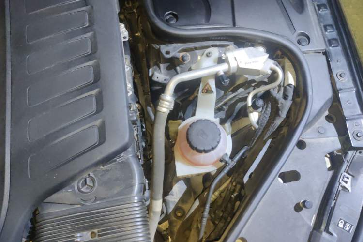 Used Mercedes-Benz S-Class 2020 S 350 L Business Class Ultimate Edition Engine Bay Left