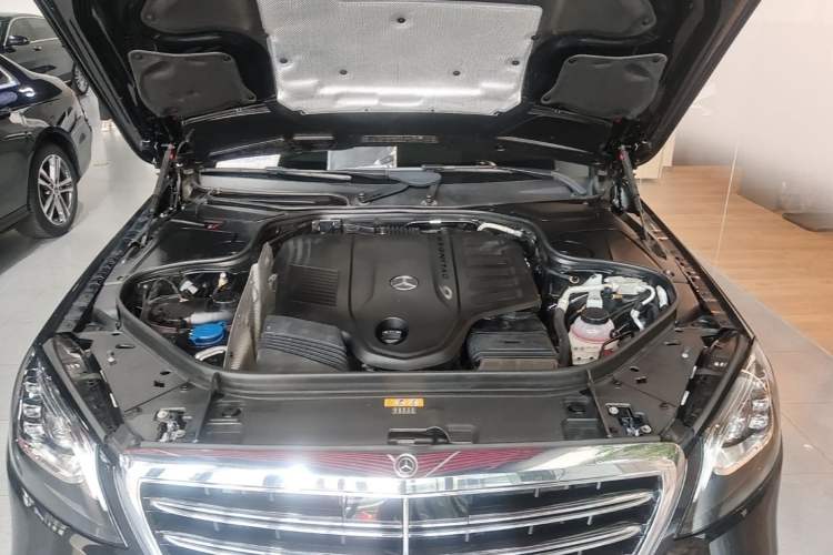 Used Mercedes-Benz S-Class 2020 S 350 L Exclusive Edition Prestige Collection Engine Bay