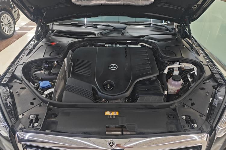 Used Mercedes-Benz S-Class 2020 S 350 L Exclusive Edition Prestige Collection Engine Bay
