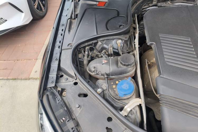 Used Mercedes-Benz S-Class 2020 S 350 L Business Class Ultimate Edition Engine Bay Right