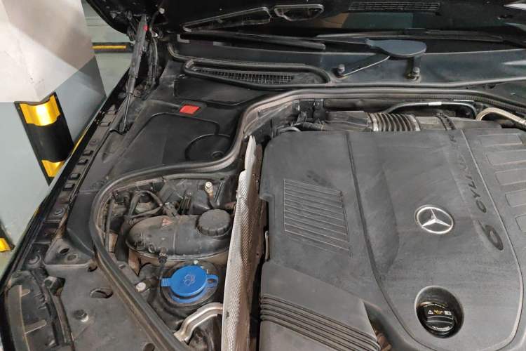 Used Mercedes-Benz S-Class 2020 S 450 L 4MATIC Exclusive Edition Engine Bay Right