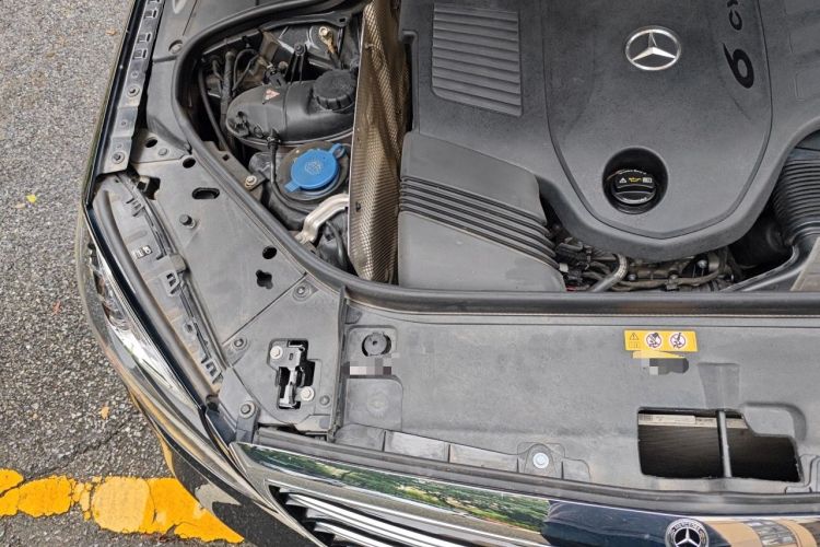 Used Mercedes-Benz S-Class 2020 S 350 L Business Class Ultimate Edition Engine Bay Right
