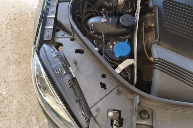 Used Mercedes-Benz S-Class 2020 S 350 L Business Class Ultimate Edition Engine Bay Right