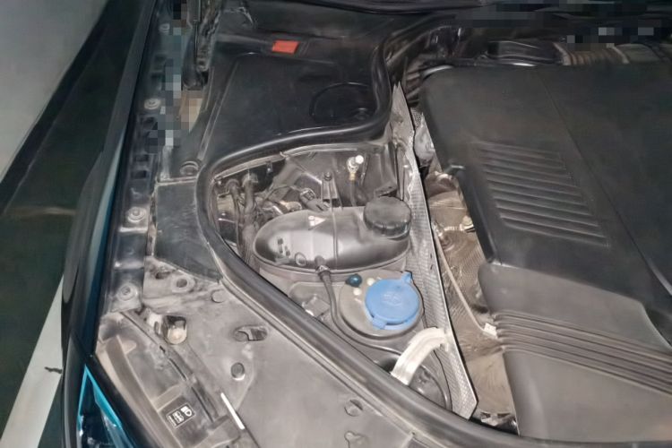 Used Mercedes-Benz S-Class 2020 S 450 L 4MATIC Exclusive Edition Engine Bay Right