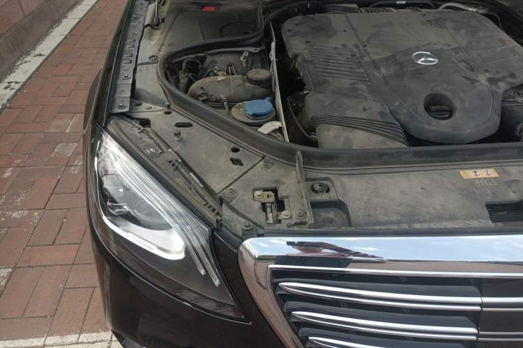 Used Mercedes-Benz S-Class 2020 S 450 L 4MATIC Exclusive Edition Engine Bay Right