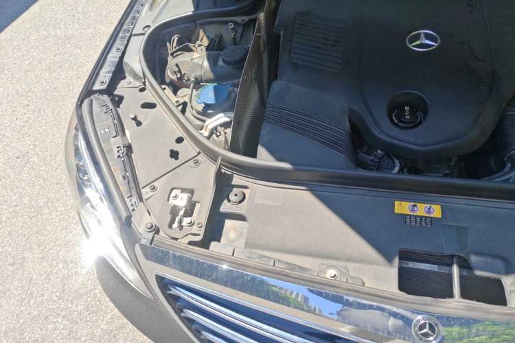 Used Mercedes-Benz S-Class 2020 S 350 L Business Class Ultimate Edition Engine Bay Right