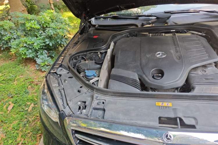 Used Mercedes-Benz S-Class 2020 S 350 L Exclusive Edition Prestige Collection Engine Bay Right