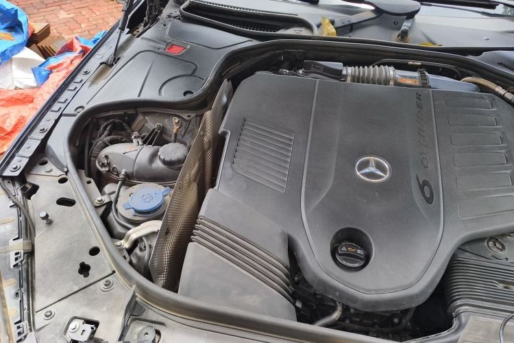 Used Mercedes-Benz S-Class 2020 S 350 L Business Class Ultimate Edition Engine Bay Right