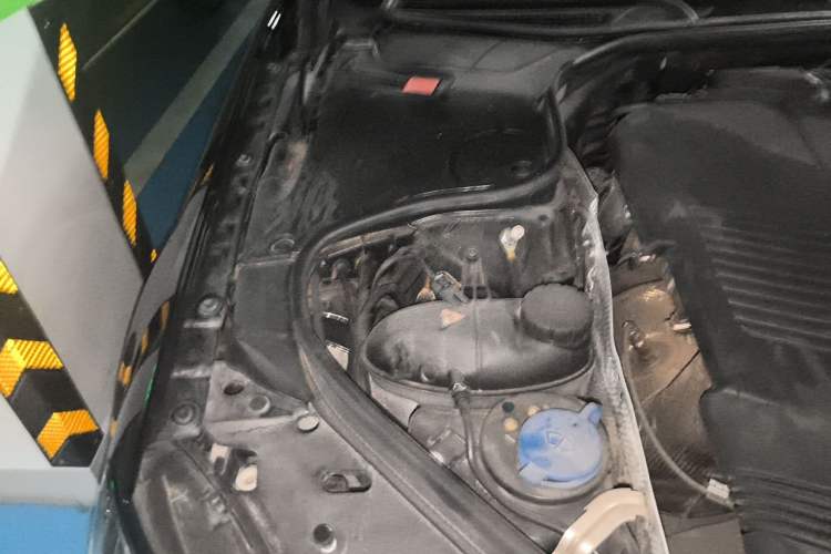 Used Mercedes-Benz S-Class 2020 S 450 L 4MATIC Exclusive Edition Engine Bay Right