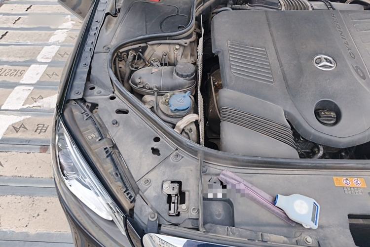 Used Mercedes-Benz S-Class 2020 S 350 L Exclusive Edition Prestige Collection Engine Bay Right