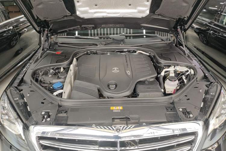 Used Mercedes-Benz S-Class 2020 S 350 L Exclusive Edition Prestige Collection Engine Bay