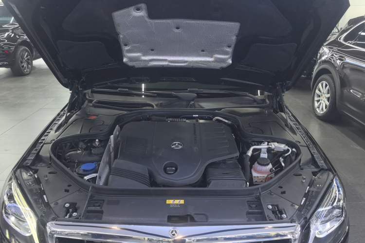 Used Mercedes-Benz S-Class 2020 S 350 L Business Class Ultimate Edition Engine Bay