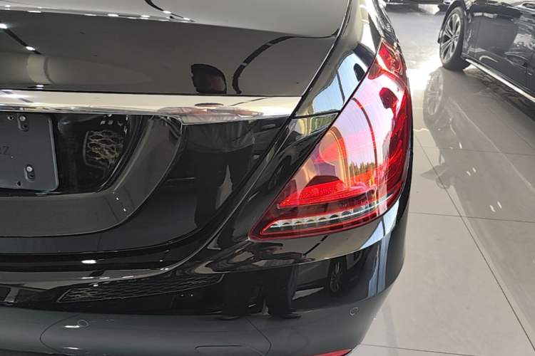 Used Mercedes-Benz S-Class 2020 S 350 L Business Class Ultimate Edition Exterior 3