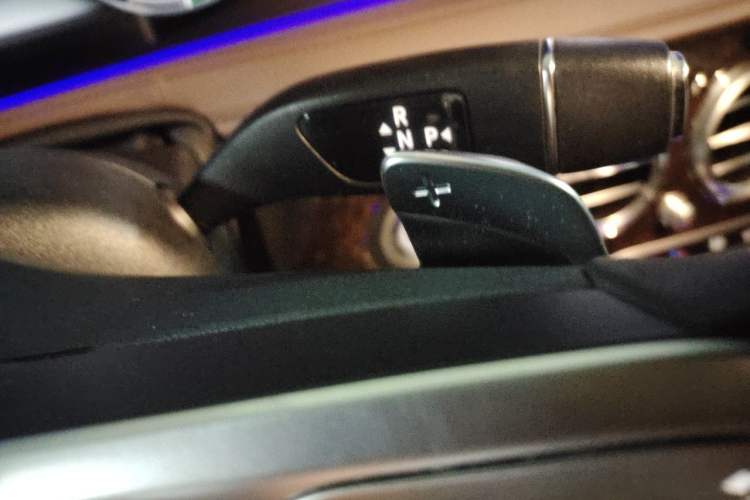 Used Mercedes-Benz S-Class 2020 S 350 L Business Class Ultimate Edition Gear Lever