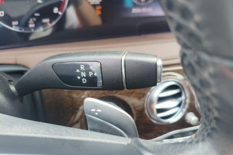 Used Mercedes-Benz S-Class 2020 S 350 L Business Class Ultimate Edition Gear Lever