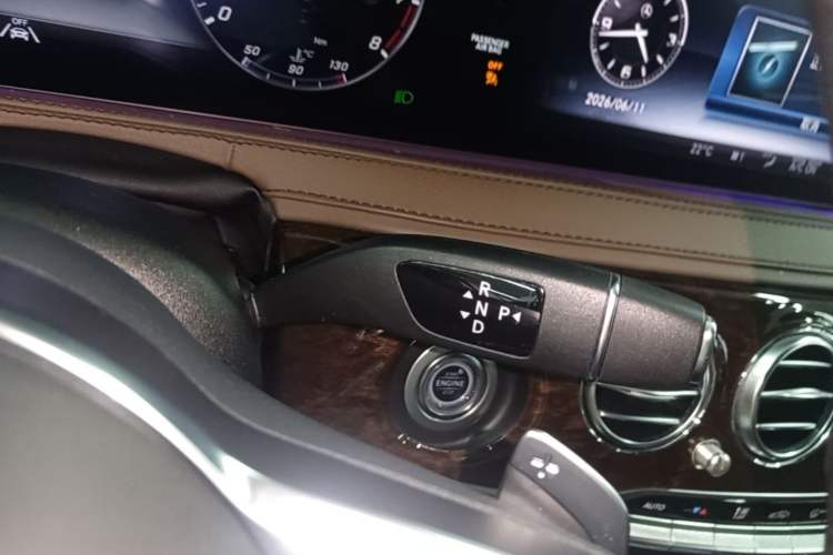 Used Mercedes-Benz S-Class 2020 S 350 L Business Class Ultimate Edition Gear Lever