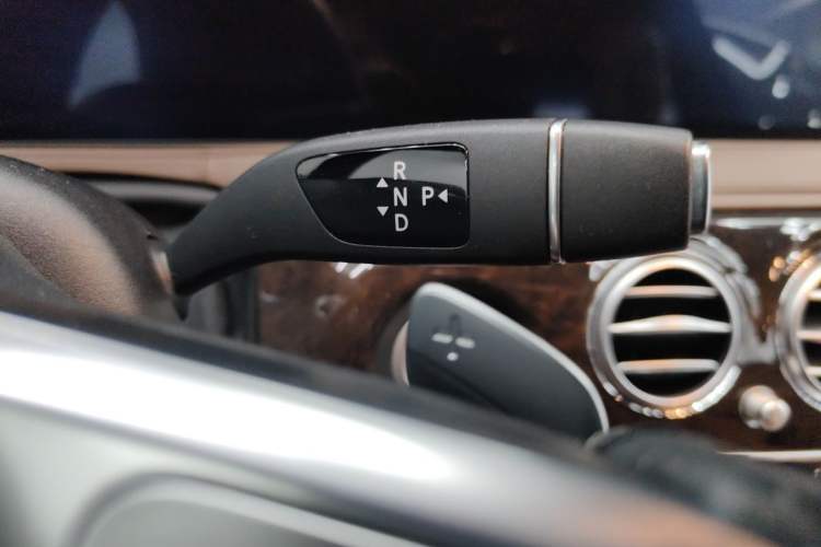 Used Mercedes-Benz S-Class 2020 S 450 L Exclusive Edition Gear Lever