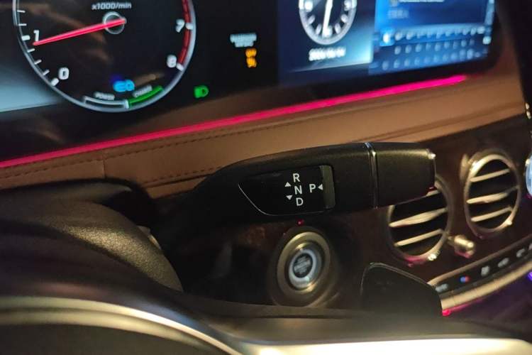 Used Mercedes-Benz S-Class 2020 S 350 L Exclusive Edition Prestige Collection Gear Lever