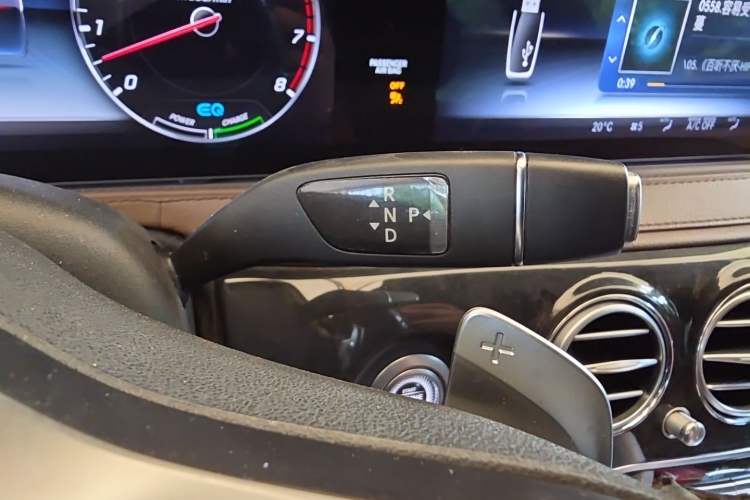 Used Mercedes-Benz S-Class 2020 S 450 L 4MATIC Exclusive Edition Gear Lever