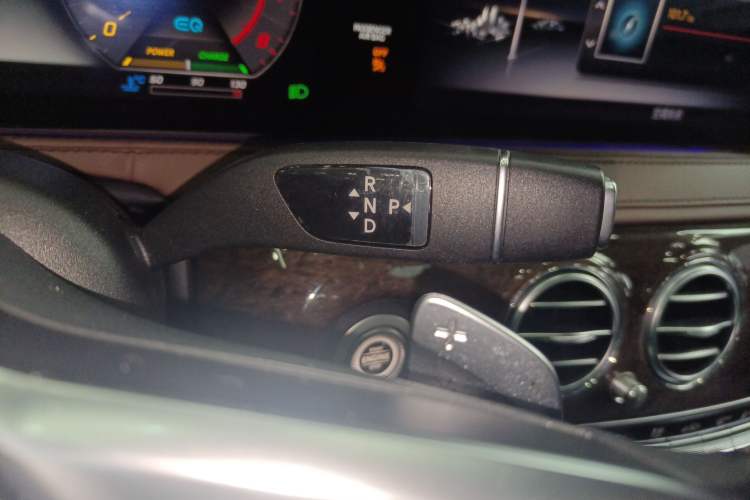 Used Mercedes-Benz S-Class 2020 S 350 L Business Class Ultimate Edition Gear Lever