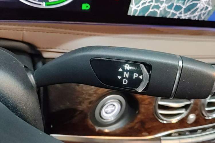 Used Mercedes-Benz S-Class 2020 S 350 L Business Class Ultimate Edition Gear Lever