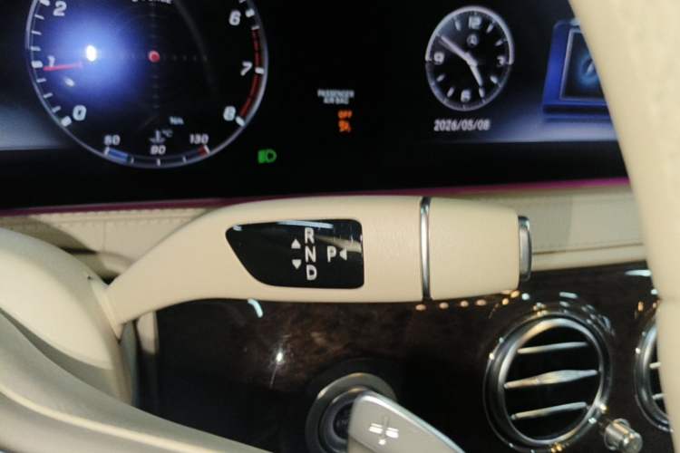 Used Mercedes-Benz S-Class 2020 S 350 L Business Class Ultimate Edition Gear Lever