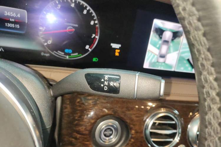 Used Mercedes-Benz S-Class 2020 S 350 L Business Class Ultimate Edition Gear Lever