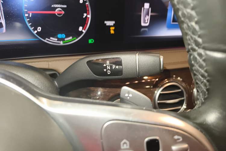 Used Mercedes-Benz S-Class 2020 S 350 L Business Class Ultimate Edition Gear Lever
