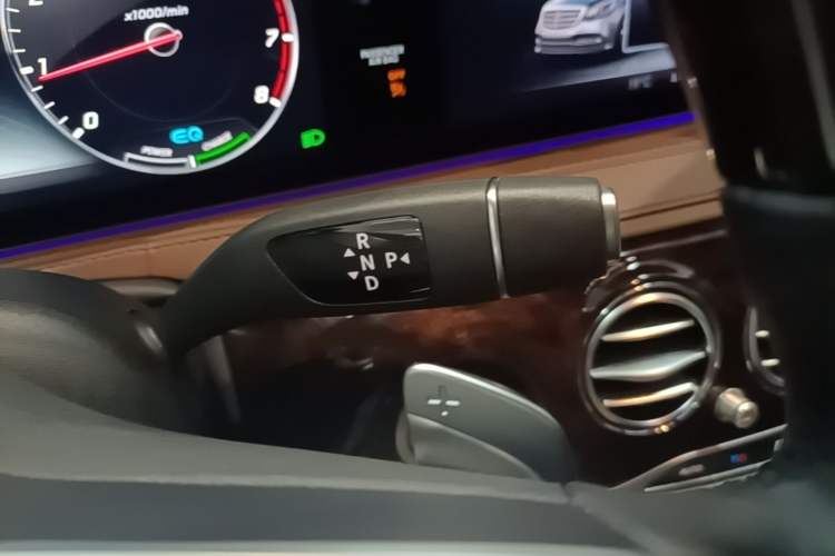 Used Mercedes-Benz S-Class 2020 S 350 L Exclusive Edition Prestige Collection Gear Lever