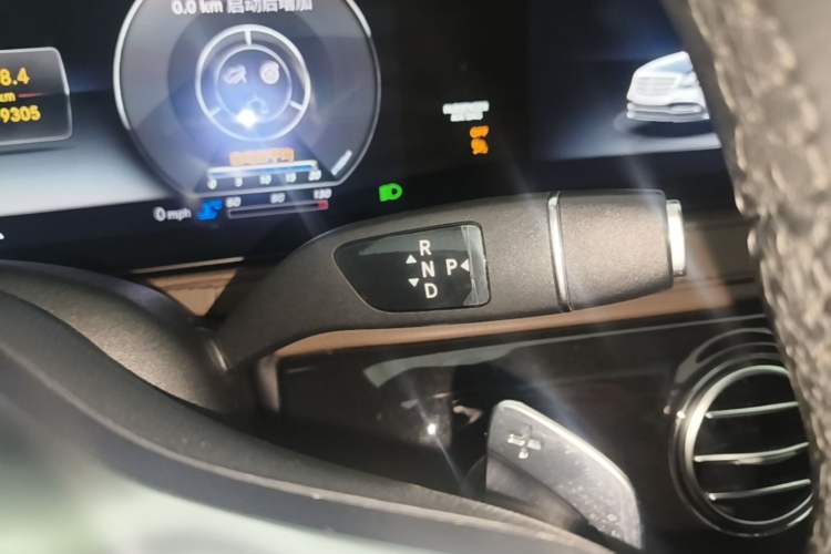 Used Mercedes-Benz S-Class 2020 S 450 L 4MATIC Exclusive Edition Gear Lever
