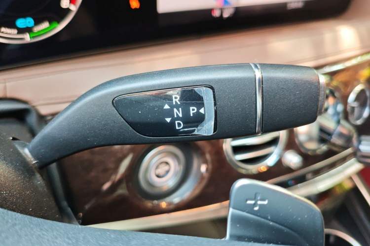 Used Mercedes-Benz S-Class 2020 S 350 L Business Class Ultimate Edition Gear Lever