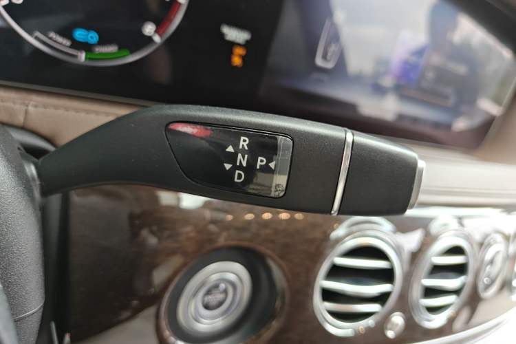 Used Mercedes-Benz S-Class 2020 S 350 L Business Class Ultimate Edition Gear Lever