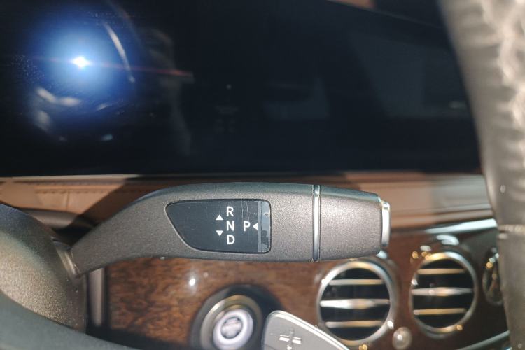 Used Mercedes-Benz S-Class 2020 S 350 L Business Class Ultimate Edition Gear Lever