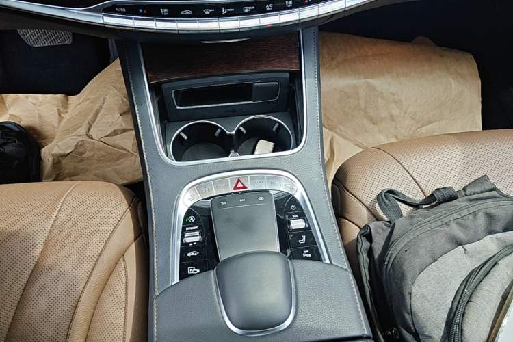 Used Mercedes-Benz S-Class 2020 S 350 L Business Class Ultimate Edition Gear Lever