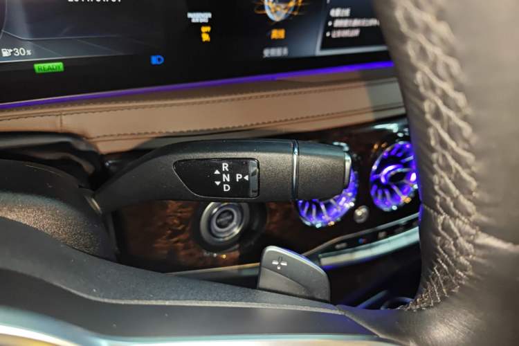 Used Mercedes-Benz S-Class 2020 S 350 L Business Class Ultimate Edition Gear Lever