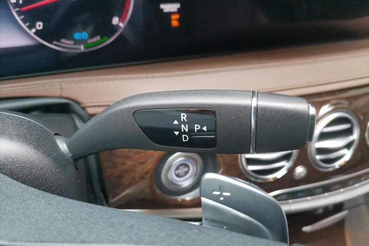 Used Mercedes-Benz S-Class 2020 S 350 L Business Class Ultimate Edition Gear Lever
