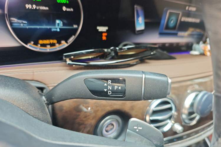 Used Mercedes-Benz S-Class 2020 S 350 L Business Class Ultimate Edition Gear Lever