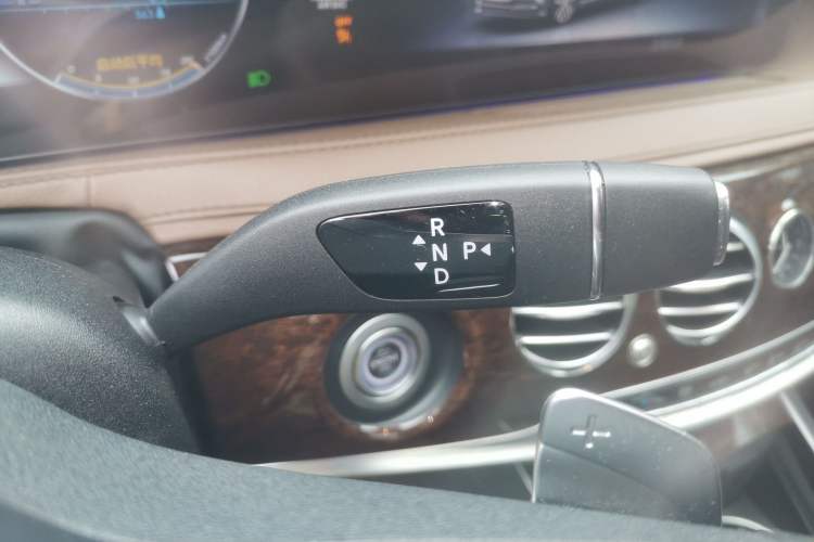 Used Mercedes-Benz S-Class 2020 S 350 L Business Class Ultimate Edition Gear Lever