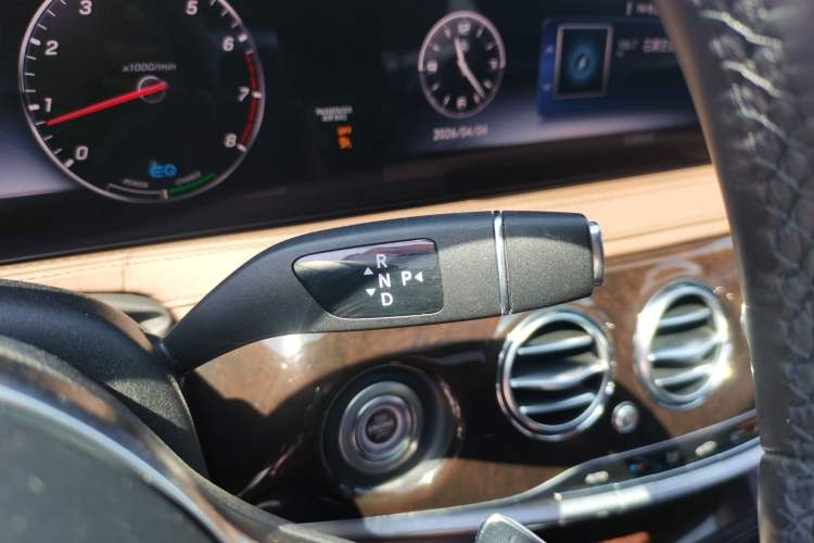 Used Mercedes-Benz S-Class 2020 S 350 L Business Class Ultimate Edition Gear Lever