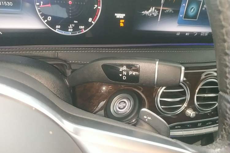 Used Mercedes-Benz S-Class 2020 S 350 L Business Class Ultimate Edition Gear Lever